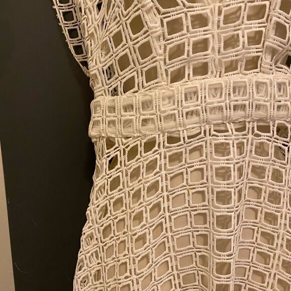 Thurley White VNeck open knit dress - Picture 3 of 5